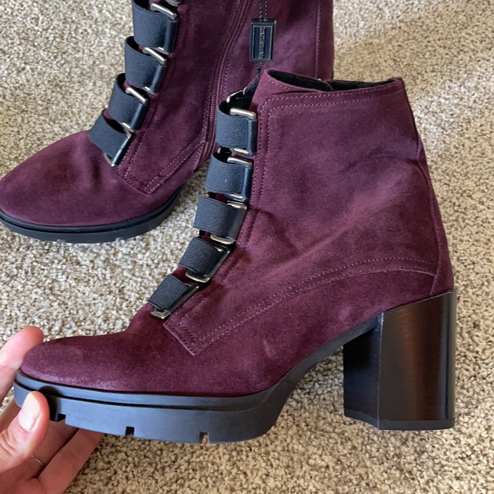 Womens boots (Made in Italy) - never worn!